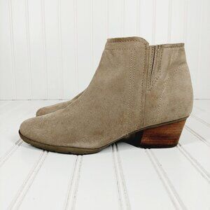 Blondo Waterproof Tan Taupe Suede Leather Side Elastic Heeled Ankle Bootie I300